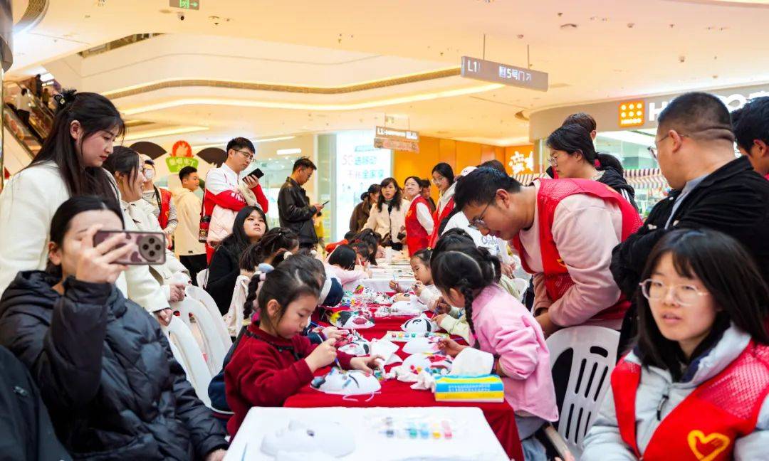 青春之城 活力濟(jì)寧 | "百萬大學(xué)生進(jìn)社區(qū)"青年文化藝術(shù)交流展示活動成